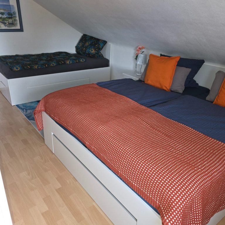 Doppelbett in der Schlafstube